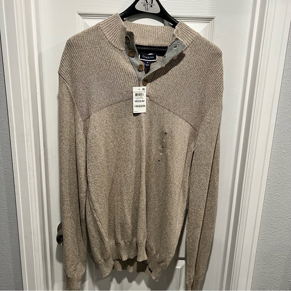 Sweater - Picture 2 of 3